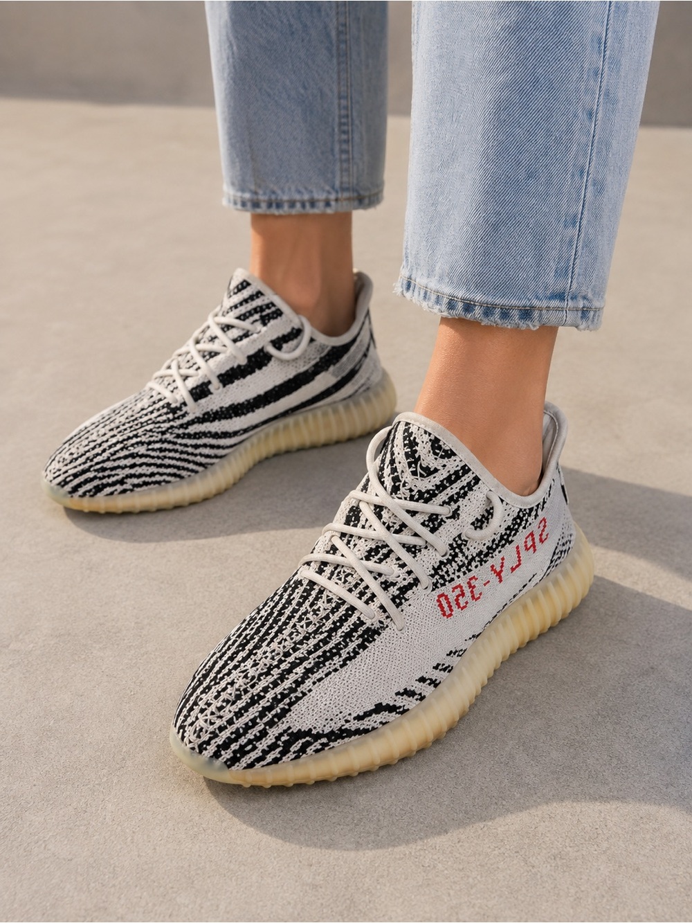 Adidas Yeezy Boost 350 V2 "Zebra" Men’s size 9